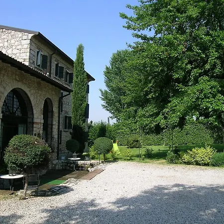 埃科斯坦提农家乐 * 卡尔迭罗