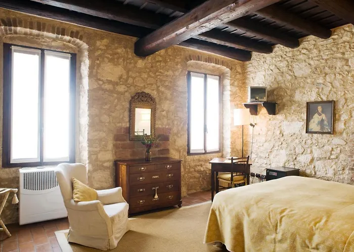I Costanti Alloggio per agriturismo *